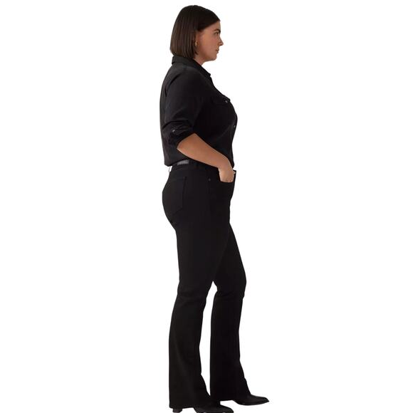 Levi's Classic Bootcut, Mid-Rise, Soft Black, Women's Plus Size 24W, NWT - Picture 1 of 11